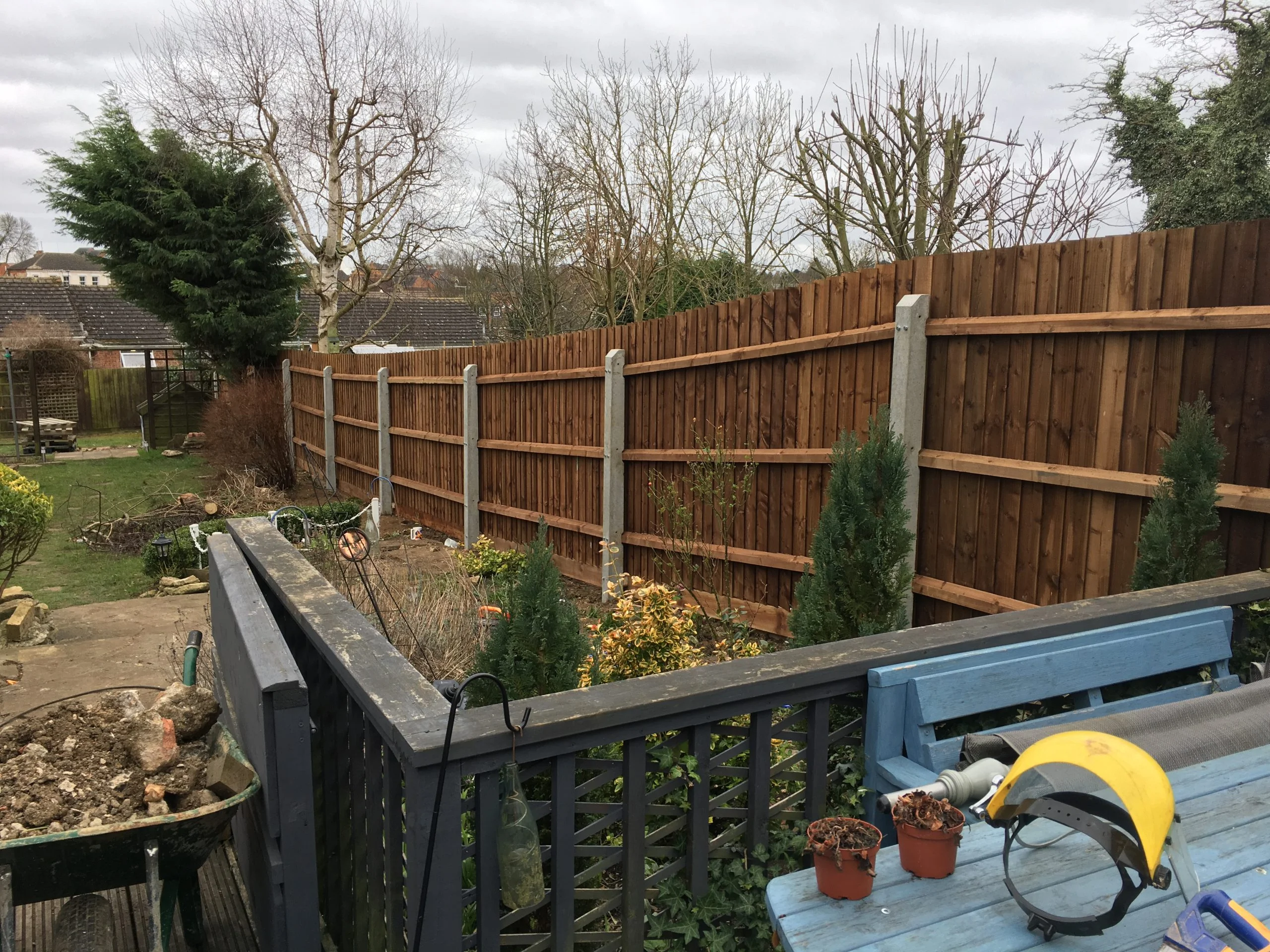 Feather edge fencing in Raunds, Northamptonshire